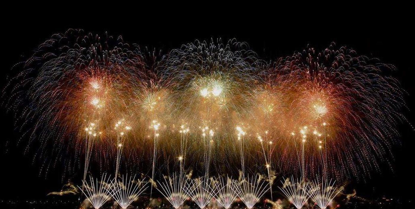 Sanriku Fireworks conteste Japon 2024