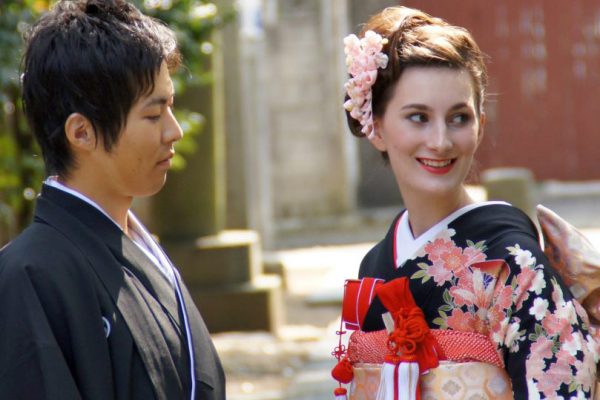 Những gì bạn cần biết khi gặp một người đàn ông hẹn hò với người Nhật
